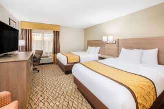 Hotel Baymont Grand Rapids Airport photo 3