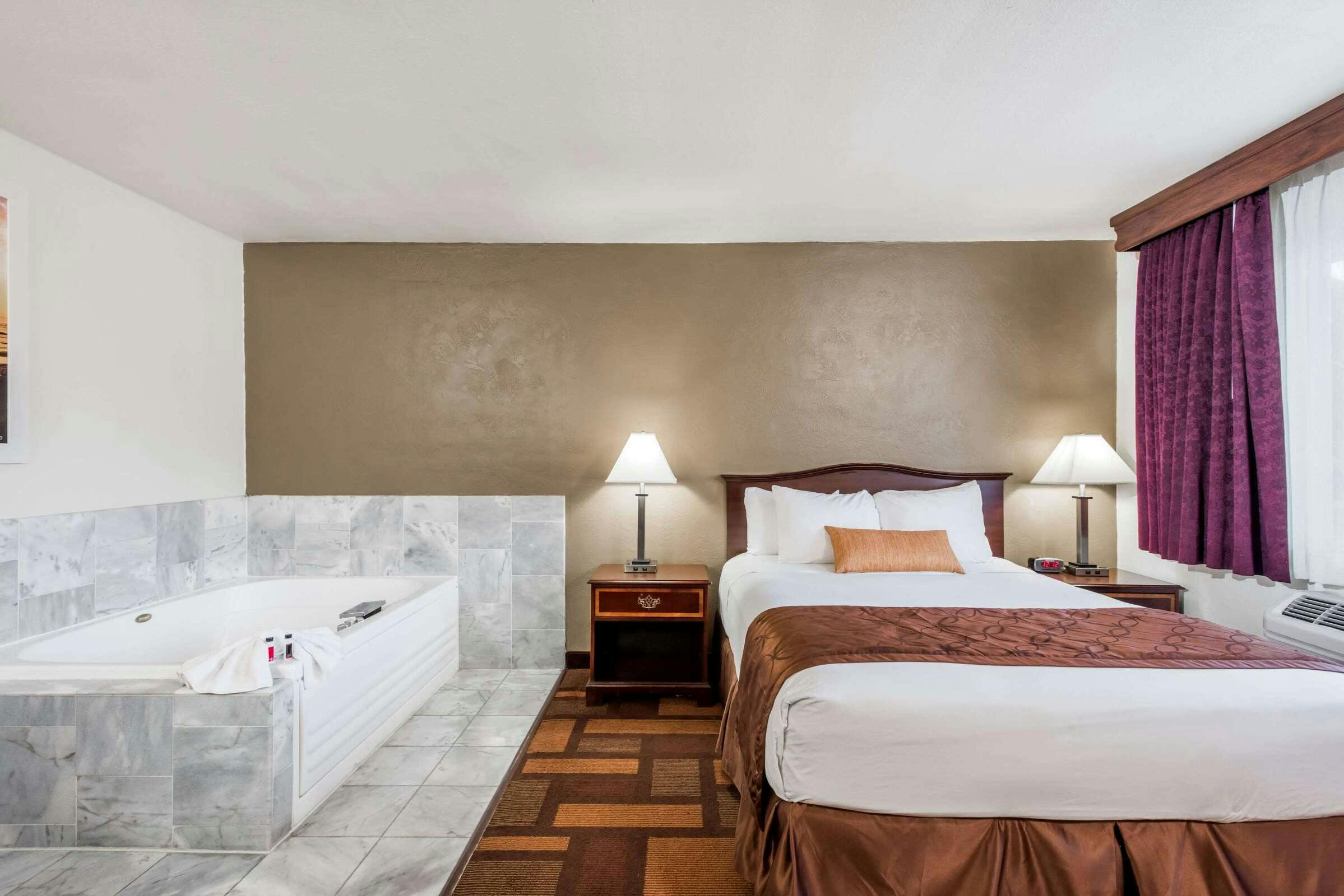 Hotel Days Inn and Suites Lodi photo 3