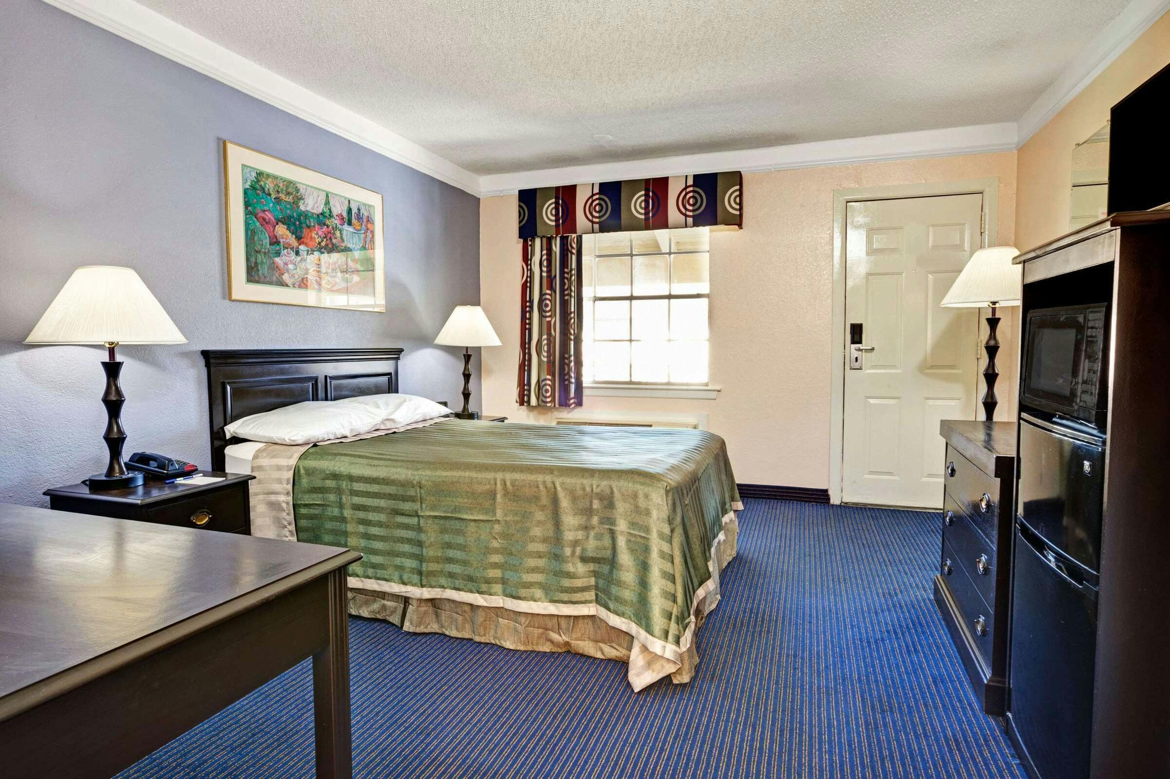 Hotel Travelodge by Wyndham North Richland Hills/Dallas/Ft Worth photo 3