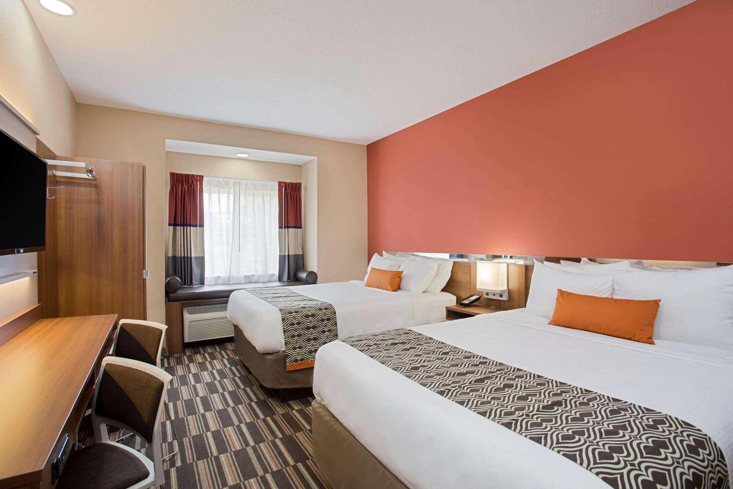 Hotel Microtel Inn & Suites by Wyndham Walterboro photo 5