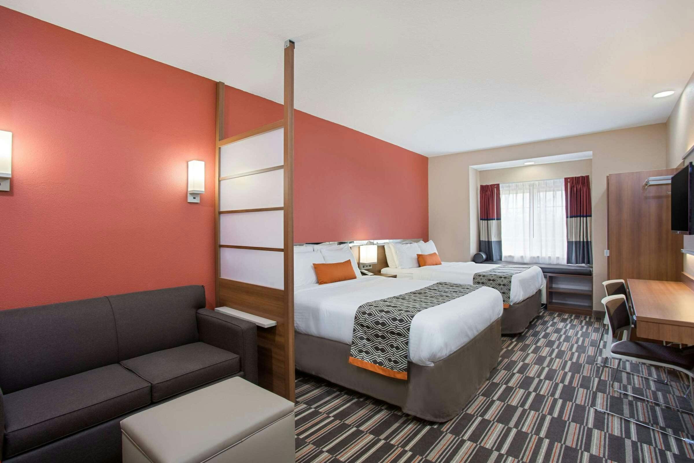 Hotel Microtel Inn & Suites by Wyndham Walterboro photo 4