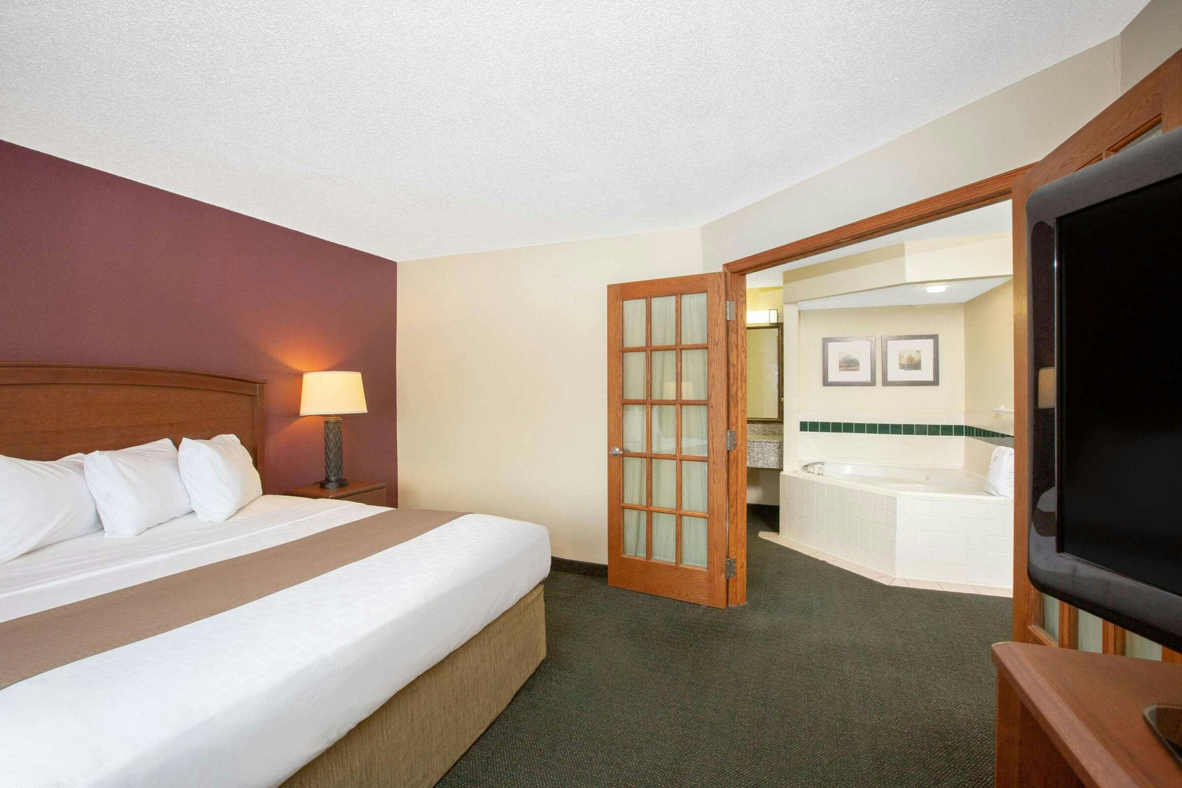 Hotel AmericInn Kearney photo 5