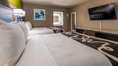 Hotel SureStay Plus Hotel By Best Western Point Richmond photo 1