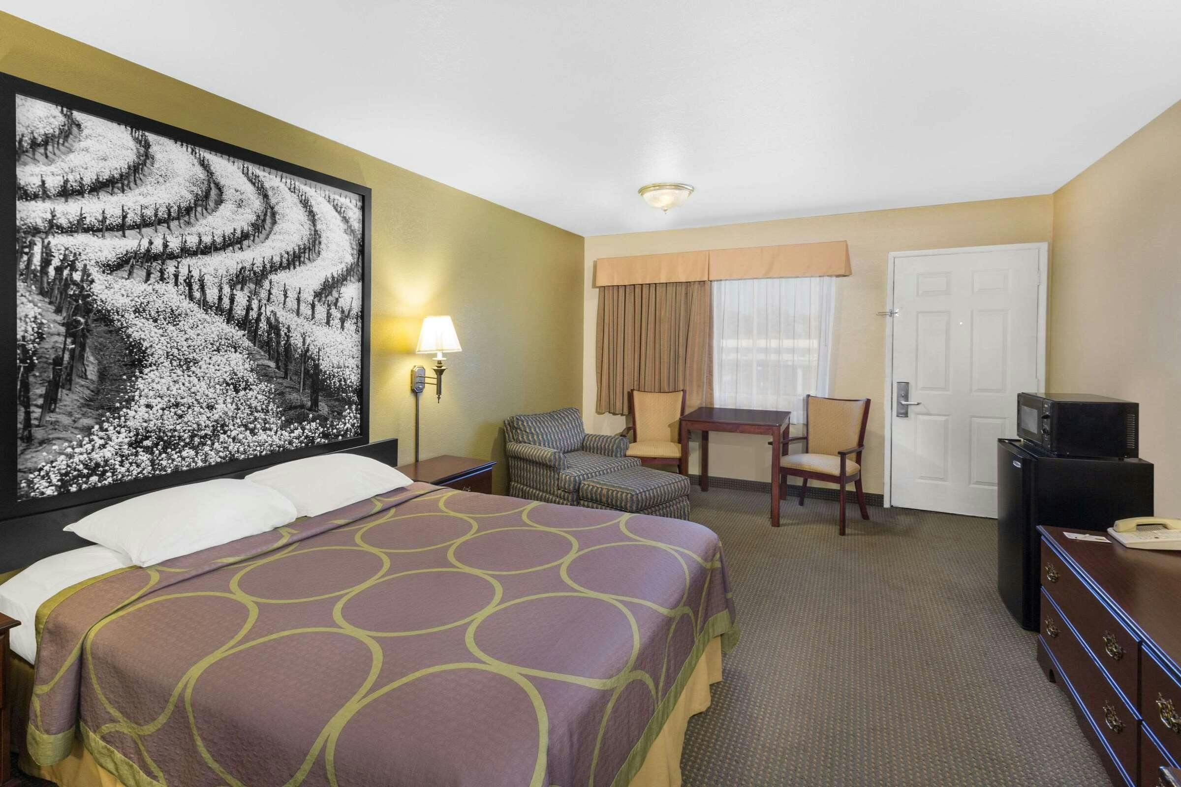 Hotel Super 8 Corning photo 5