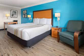 Hotel La Quinta Inn Pittsburgh AP photo 4