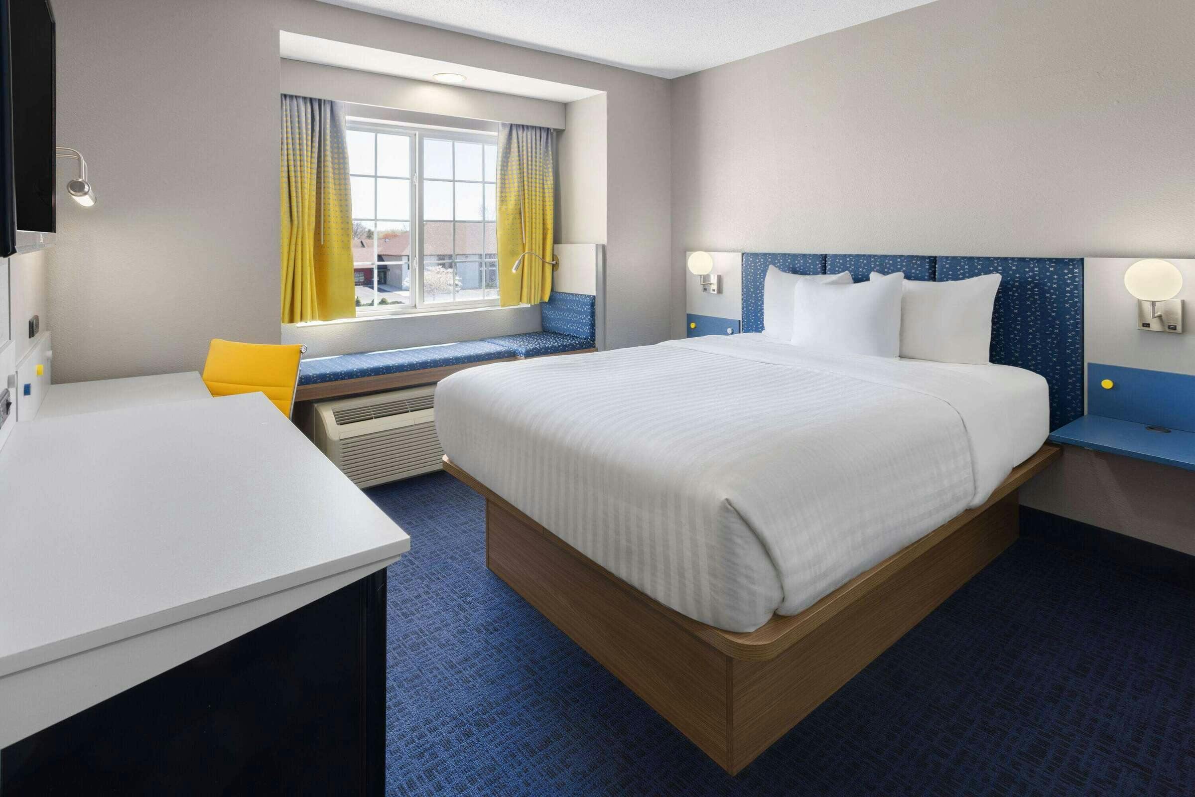 Hotel Microtel Inn and Suites Dover photo 1