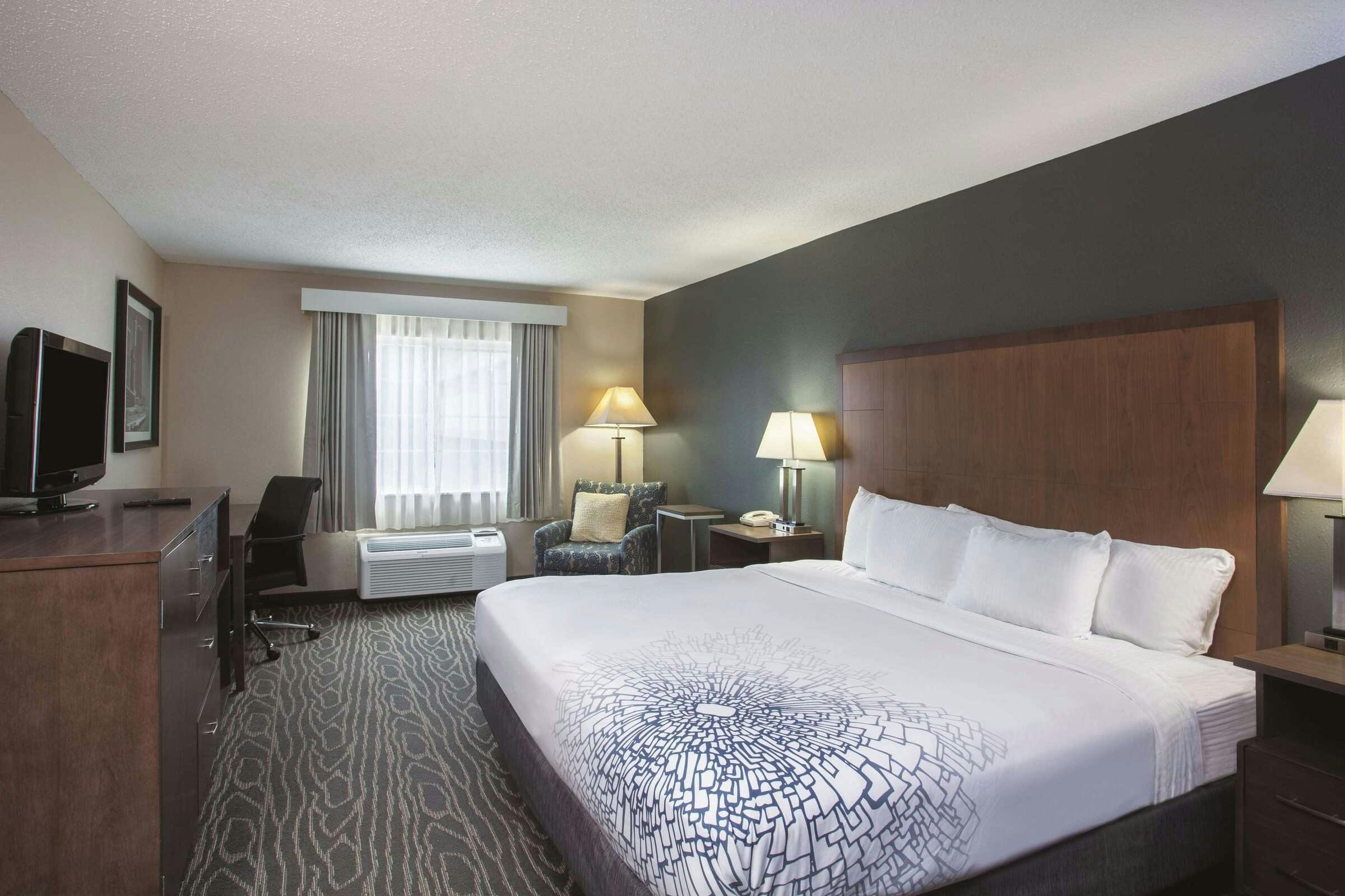 Hotel La Quinta Inn by Wyndham Richmond South photo 1