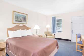 Hotel Howard Johnson by Wyndham Staunton photo 3