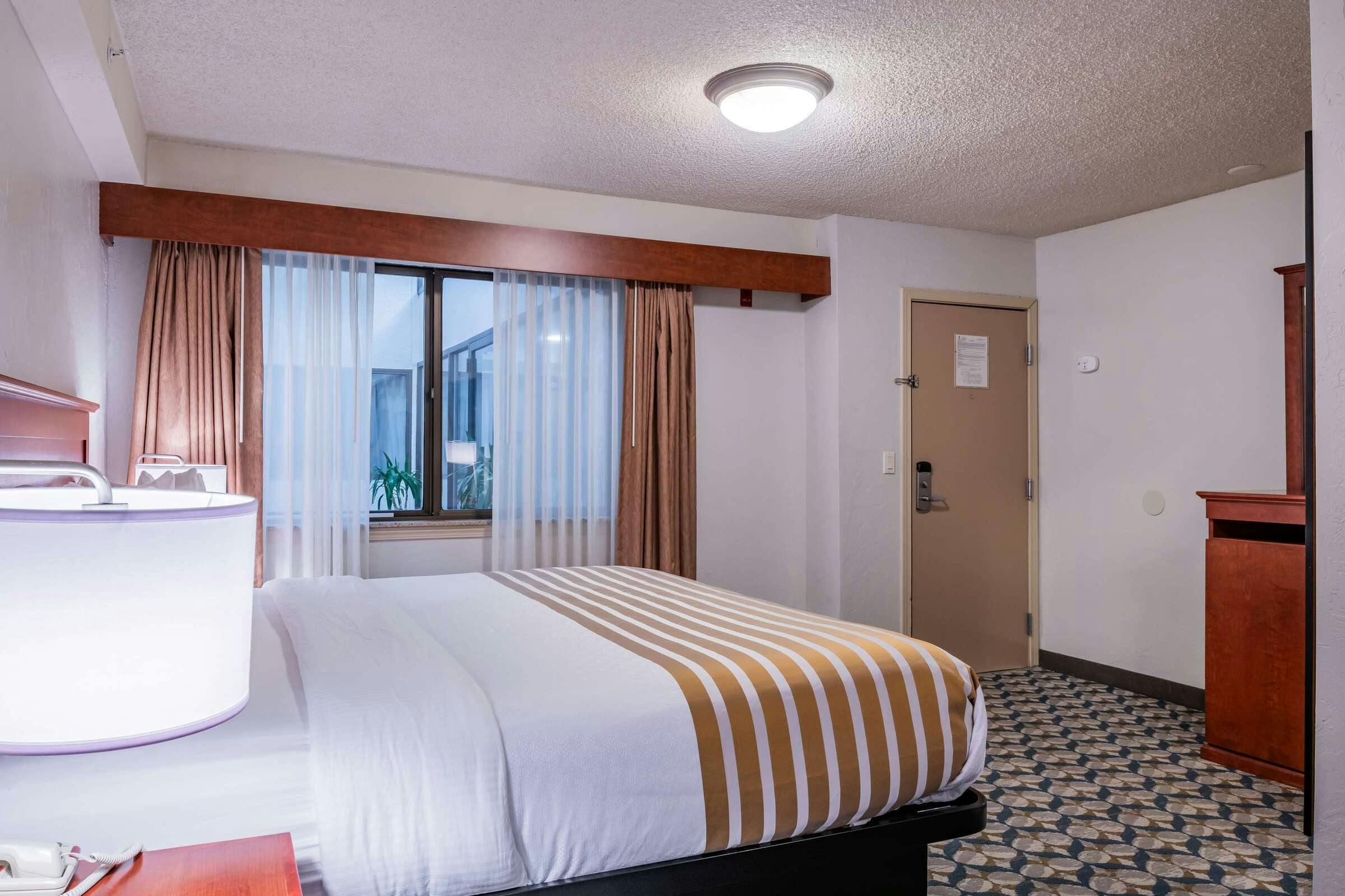 Hotel Best Western Vista Inn At The Airport photo 3