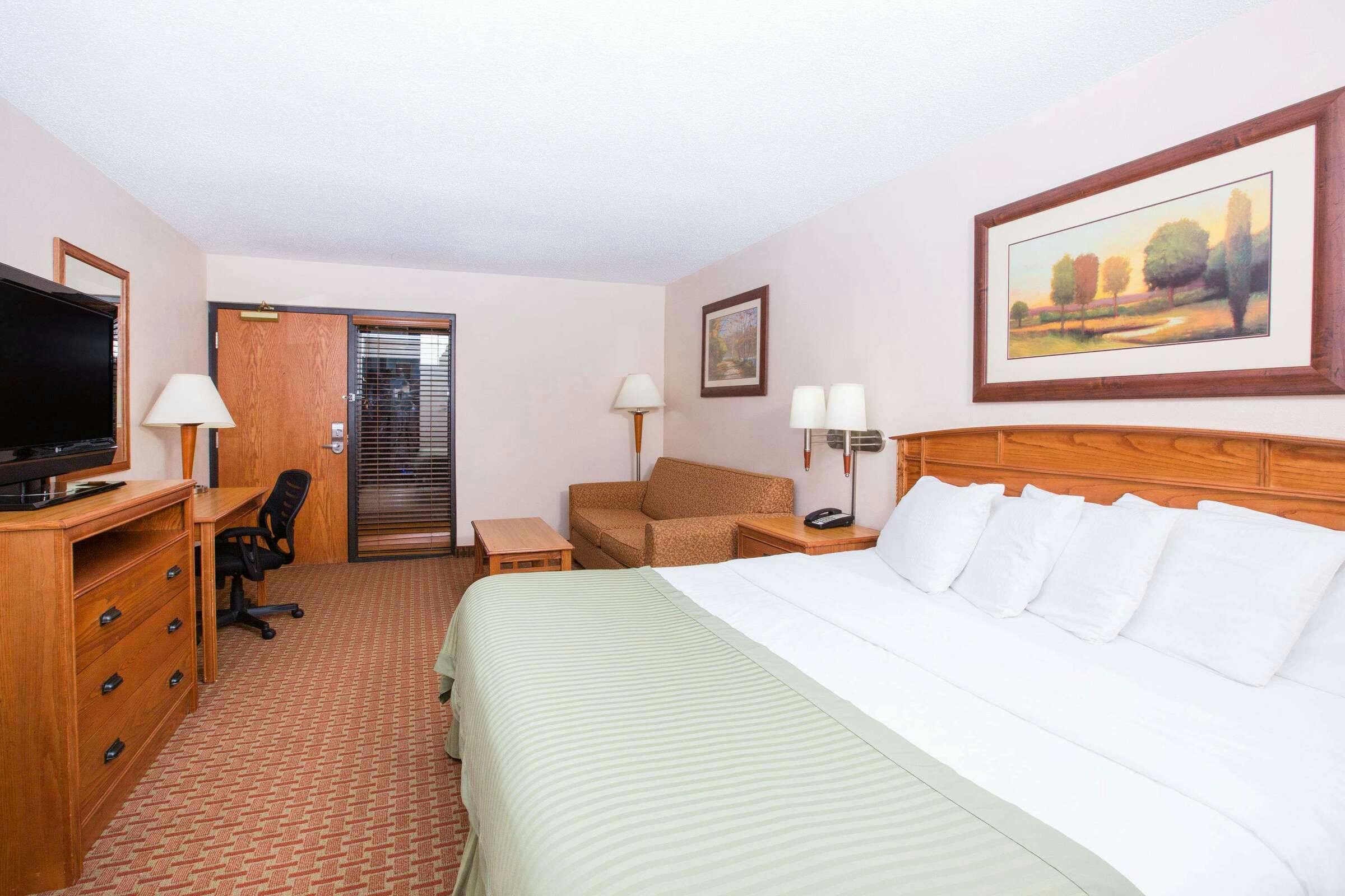 Hotel Ramada Des Moines photo 2