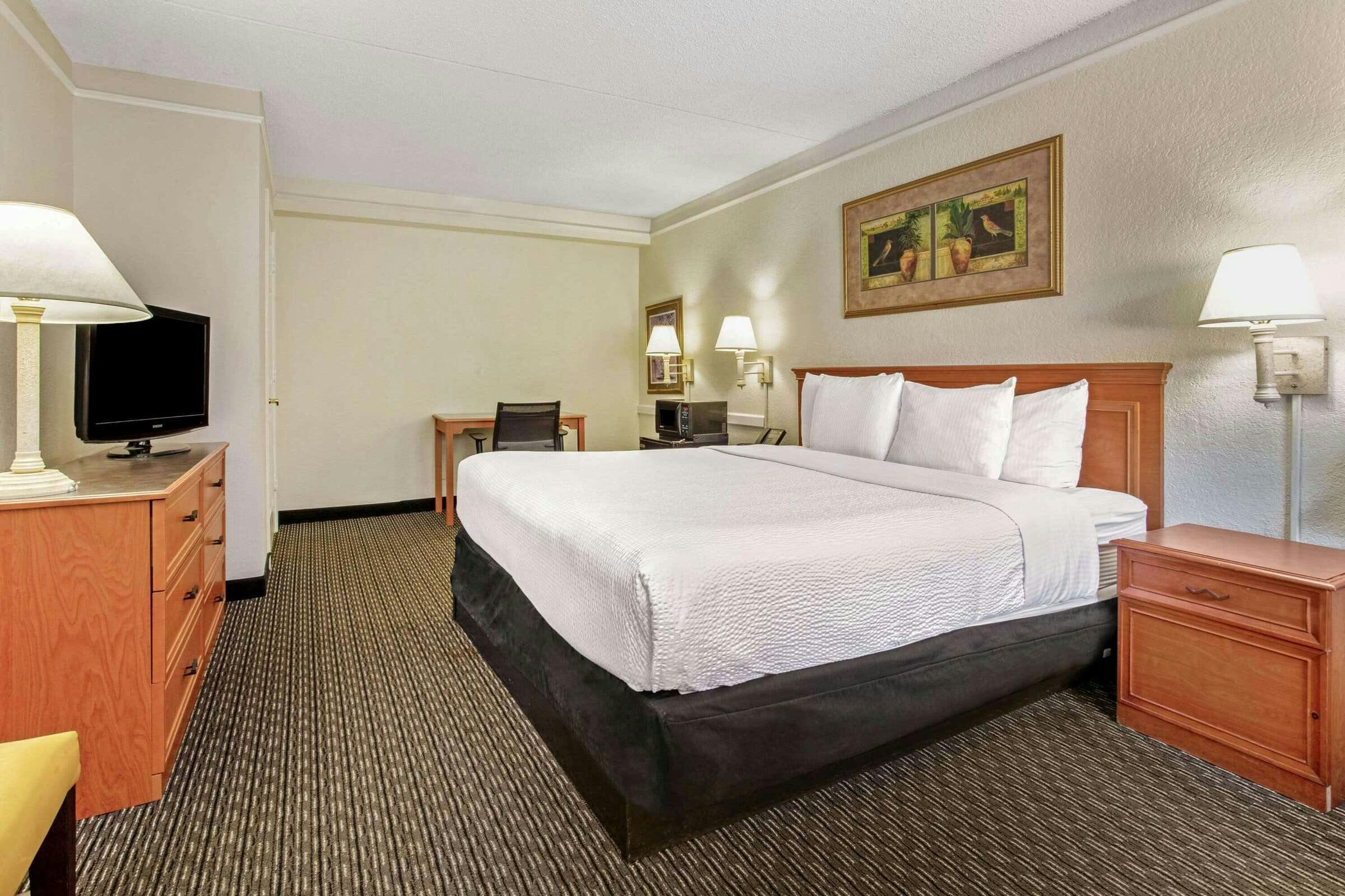 Hotel La Quinta Inn Pinellas Park photo 1