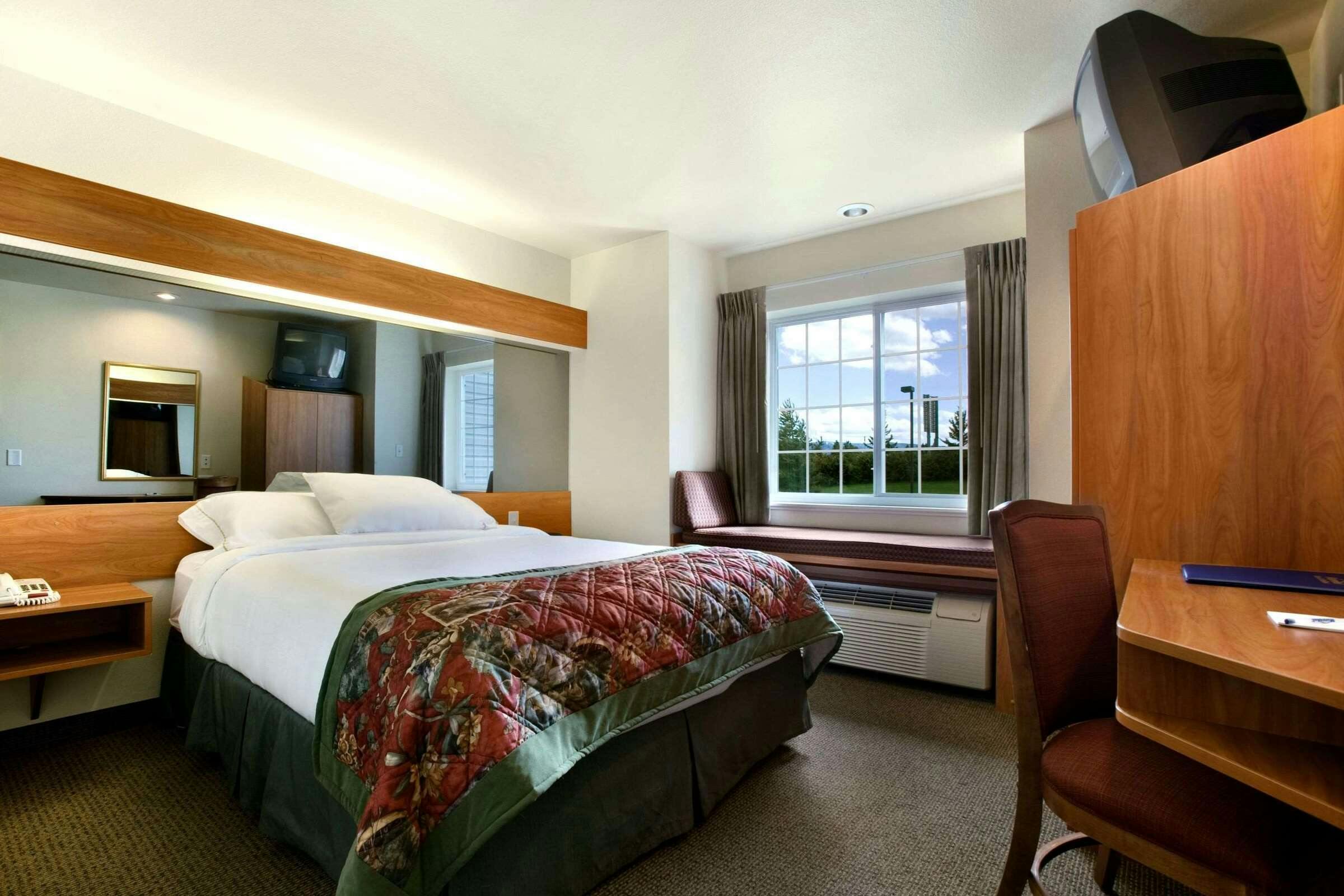 Hotel Microtel Bozeman photo 1