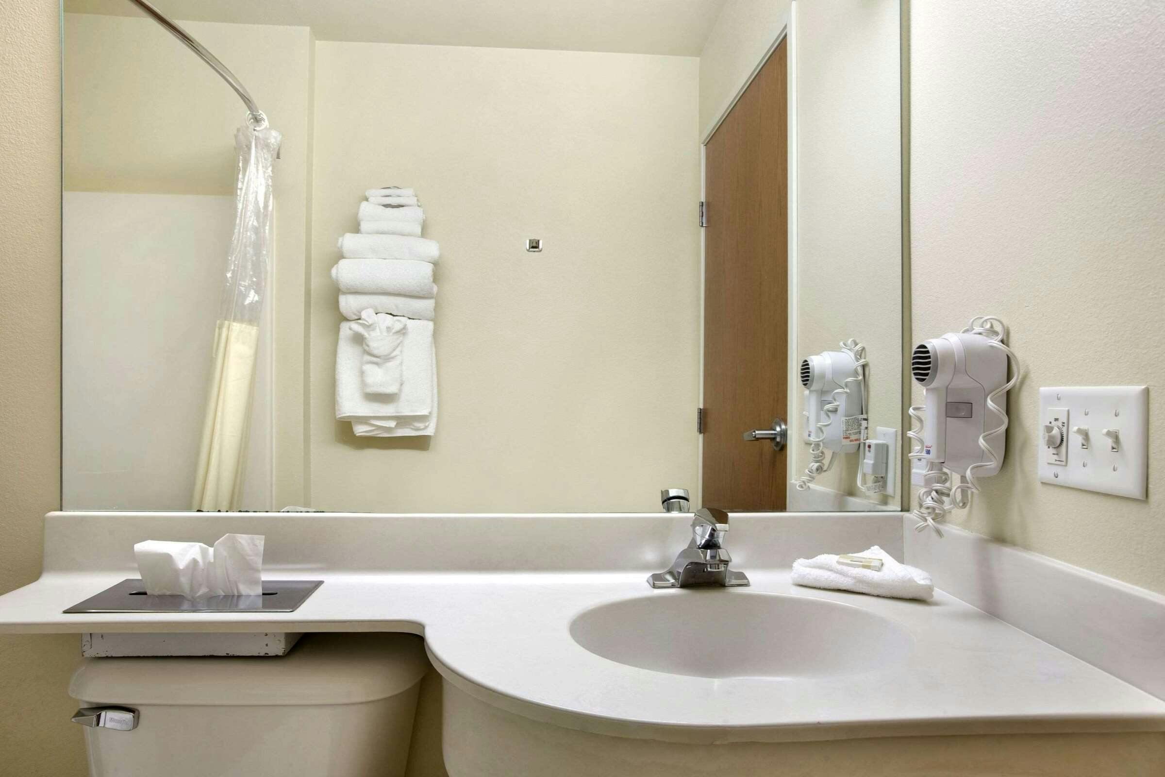 Hotel Microtel Bozeman photo 3
