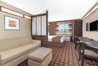 Hotel Microtel Midland photo 3