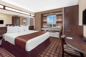 Hotel Microtel Midland photo 1