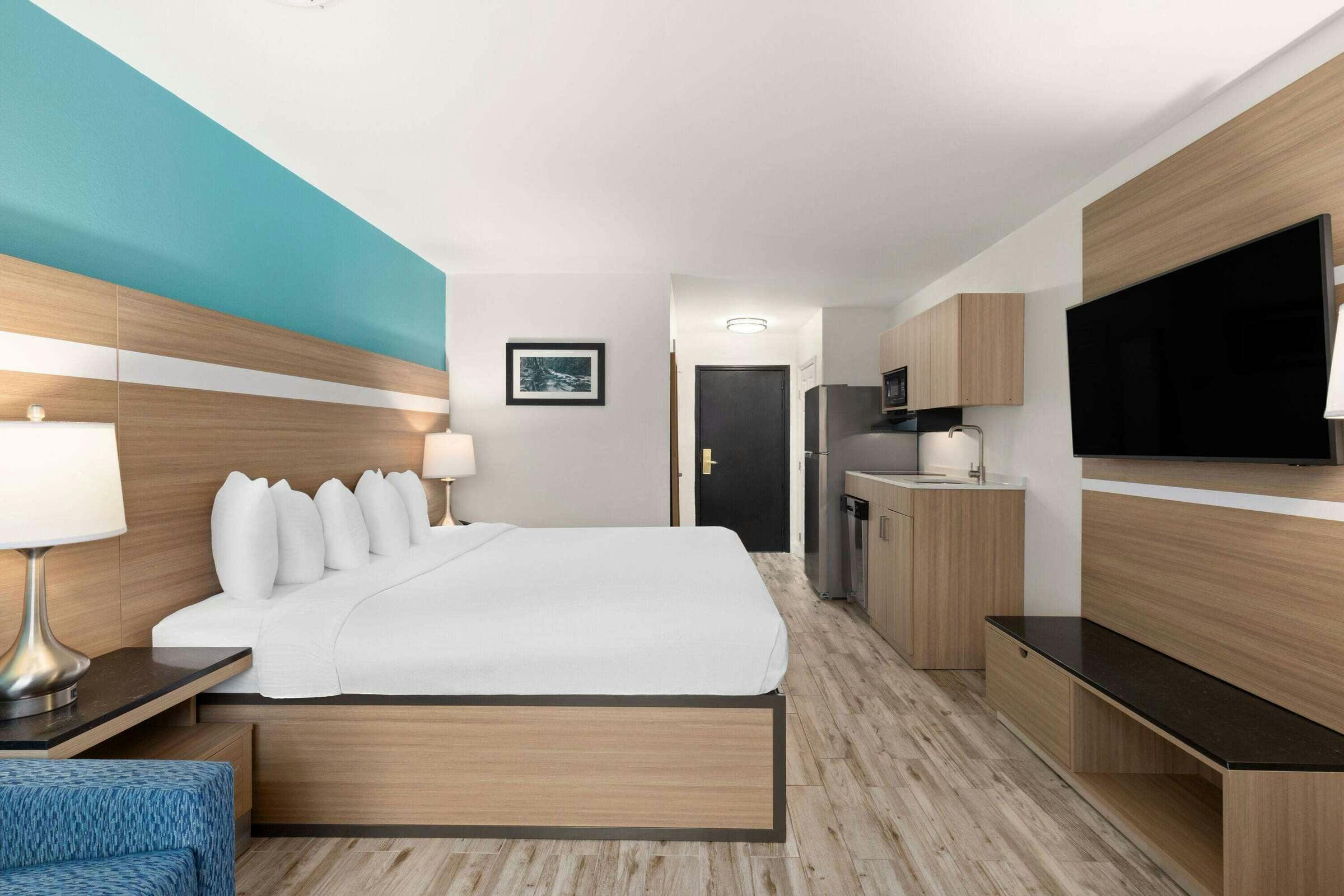 Hotel La Quinta Inn & Suites by Wyndham Sevierville / Kodak photo 5