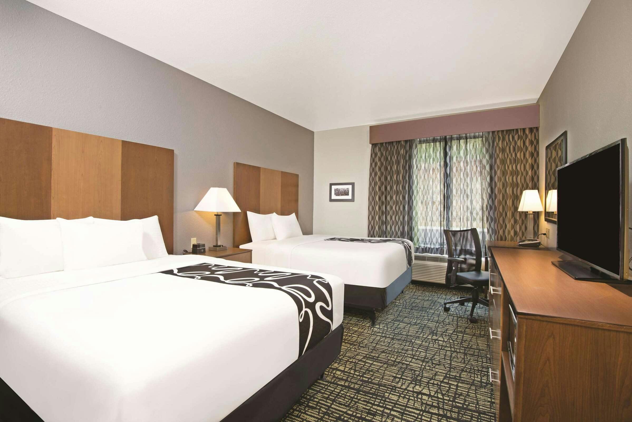 Hotel La Quinta Inn Ste Morgantown photo 2