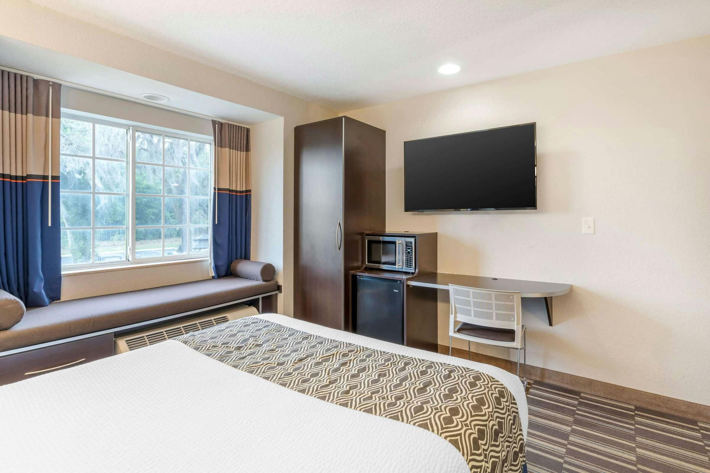 Hotel Microtel Brooksville photo 2