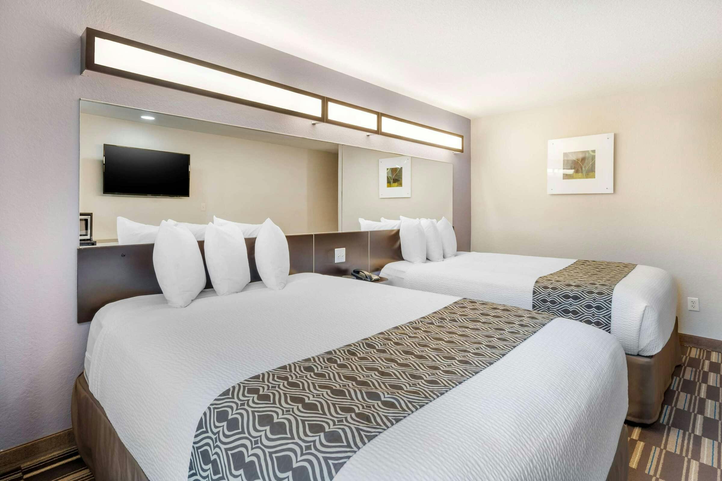 Hotel Microtel Brooksville photo 4