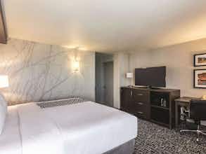 Hotel La Quinta Inn Ste CO Springs N photo 3