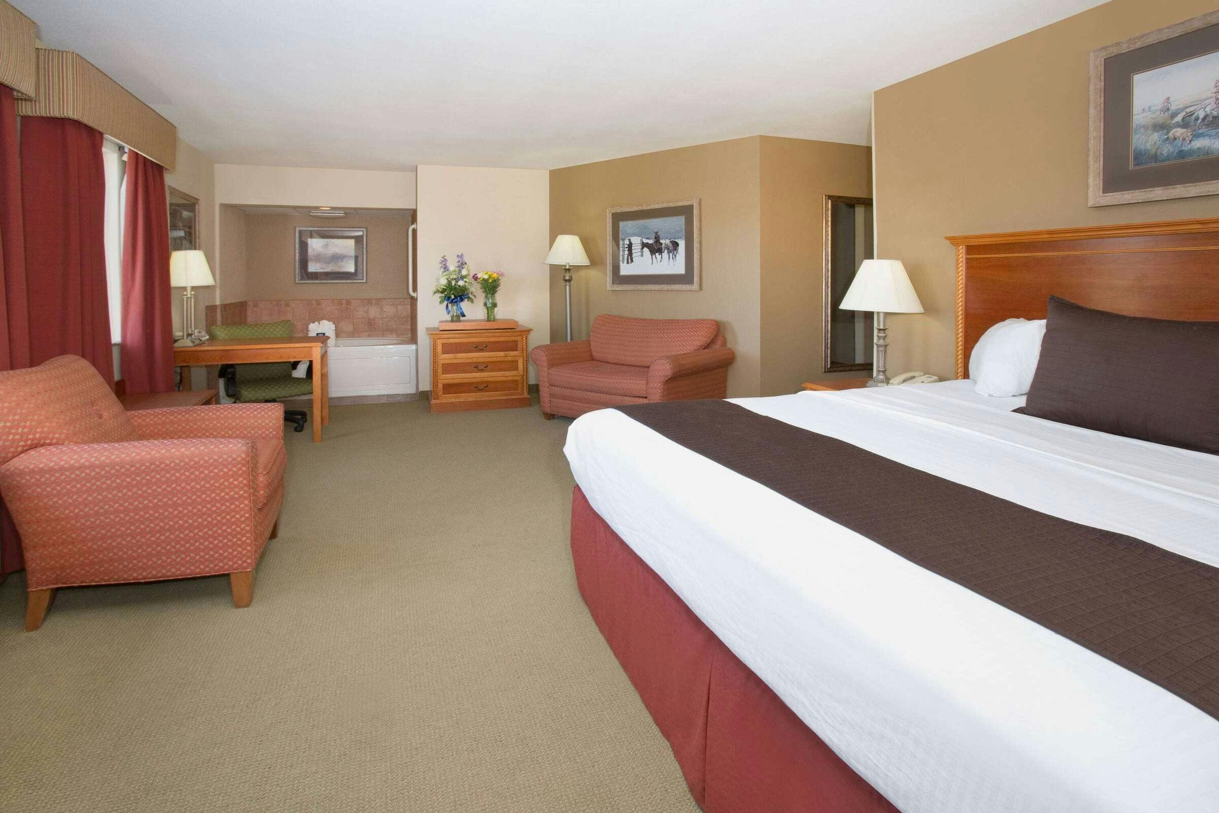 Hotel AmericInn by Wyndham Laramie Near University of Wyoming photo 4