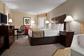 Hotel Baymont Belleville photo 2