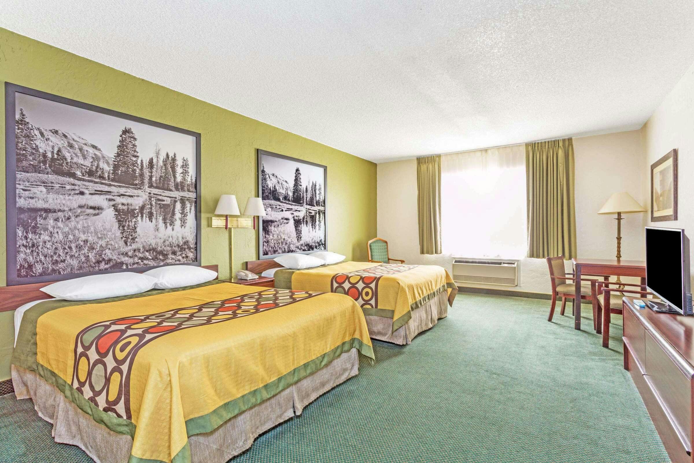 Hotel Super 8 Wendover photo 2