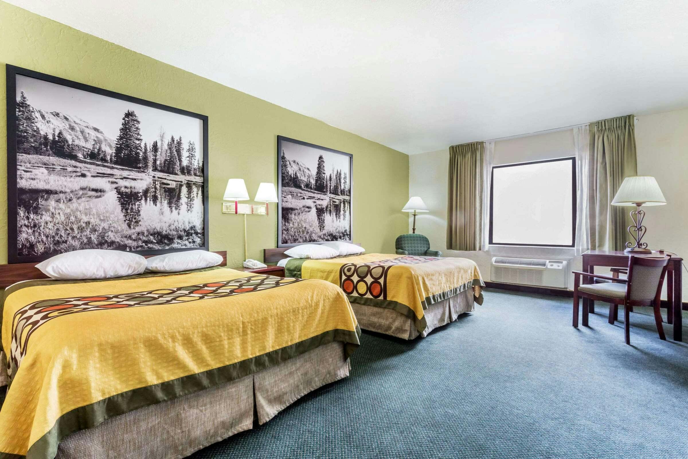 Hotel Super 8 Wendover photo 4