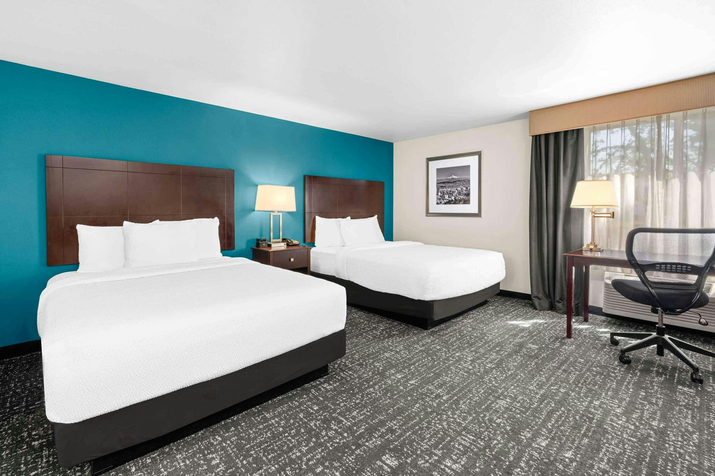 Hotel La Quinta Inn & Suites by Wyndham Portland NW photo 4