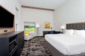 Hotel LQ by Wyndham South Bend photo 4