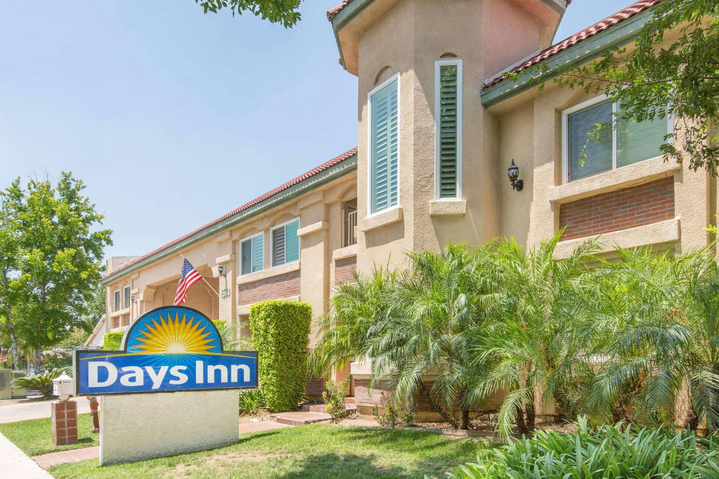 Days Inn by Wyndham Near City Of Hope