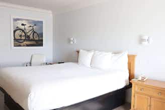 Hotel Days Inn by Wyndham Near City Of Hope photo 2