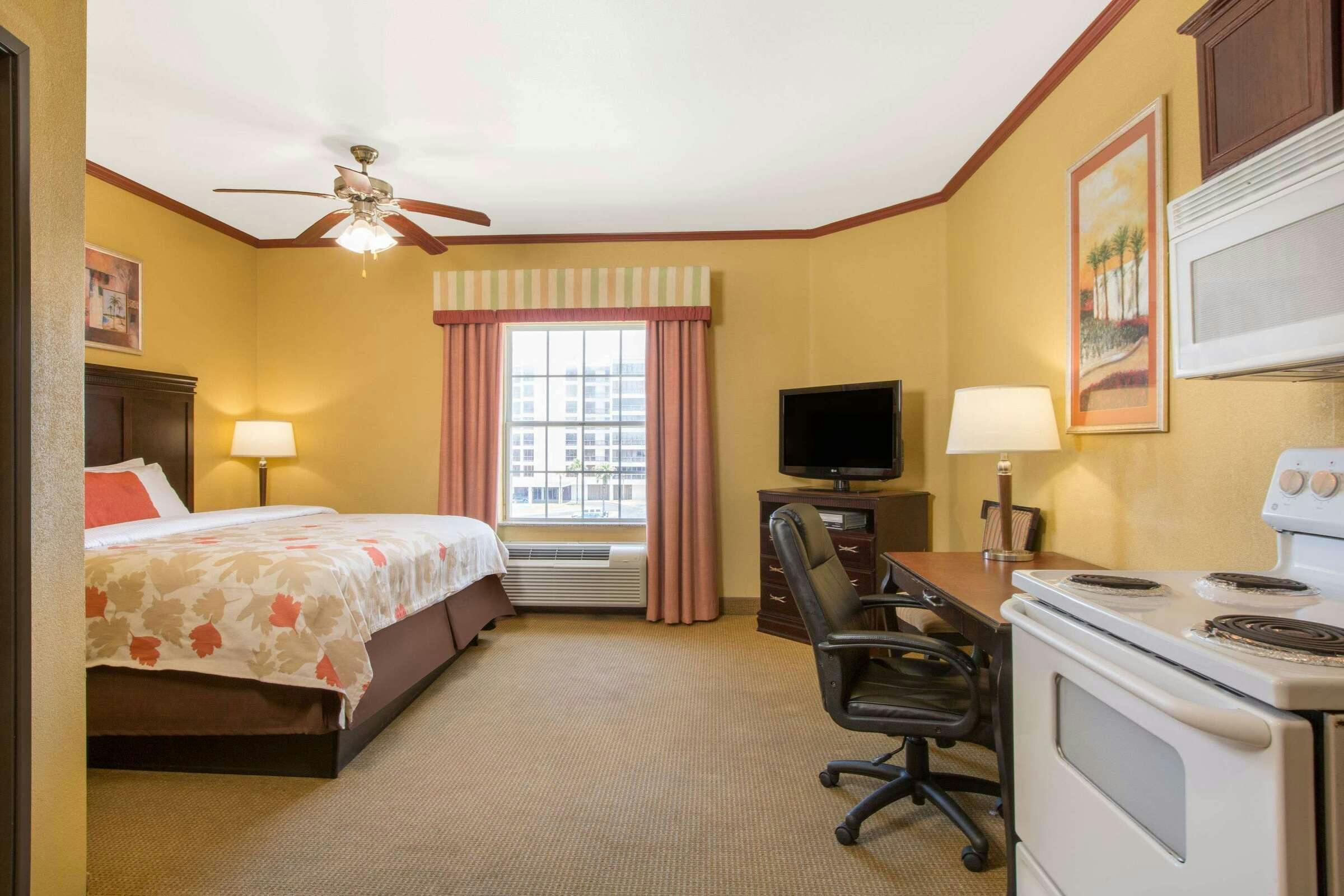 Hotel Hawthorn Extended Stay by Wyndham Corpus Christi Padre Is photo 2