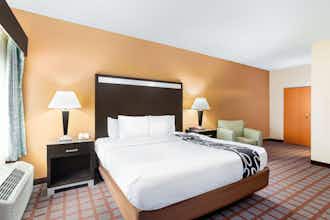 Hotel LQ by Wyndham Indy Airport photo 1