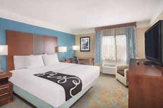 Hotel La Quinta Inn Ste Elizabethtwn photo 2