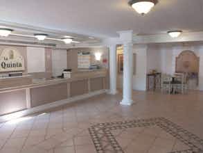 Hotel La Quinta Inn by Wyndham Bakersfield South photo 4