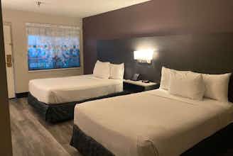 Hotel La Quinta Inn by Wyndham Bakersfield South photo 2