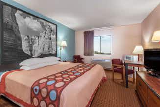Hotel Super 8 by Wyndham Wakeeney photo 1