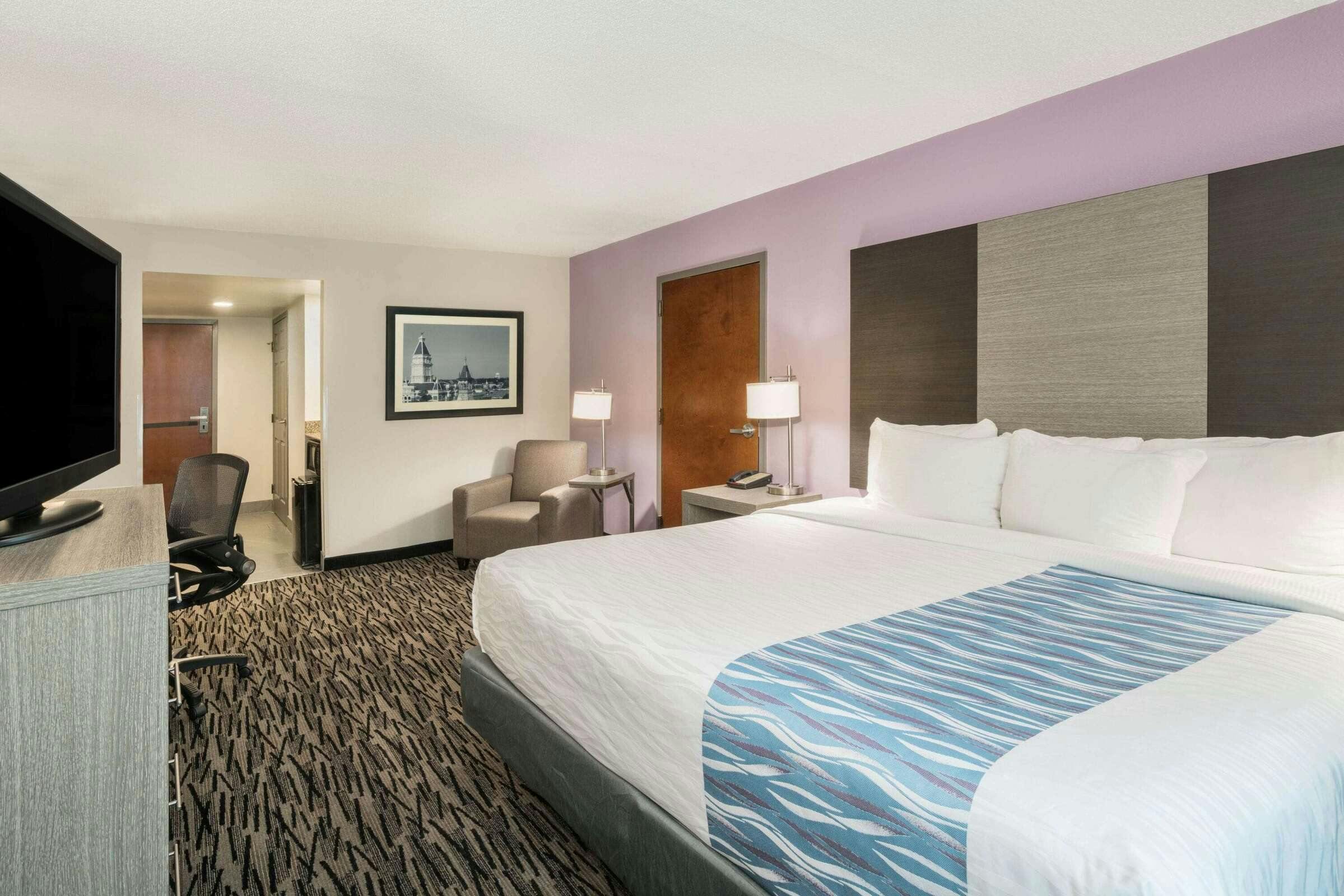 Hotel La Quinta Inn & Suites by Wyndham Clarksville photo 1