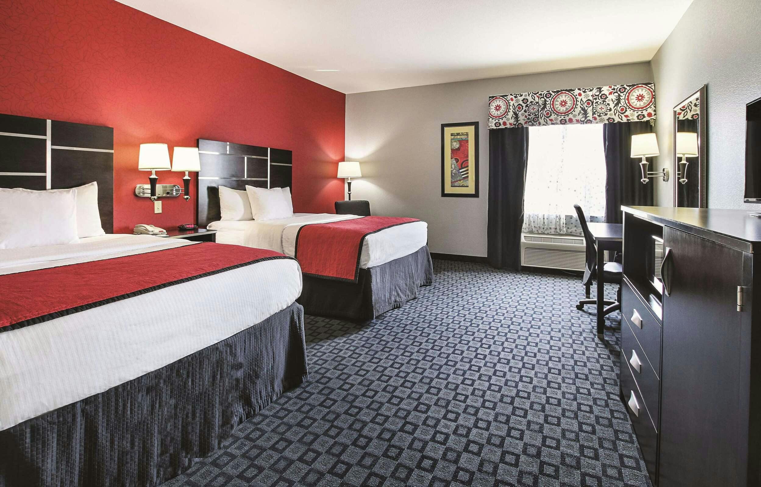 Hotel La Quinta Inn & Suites by Wyndham Dallas - Hutchins photo 3