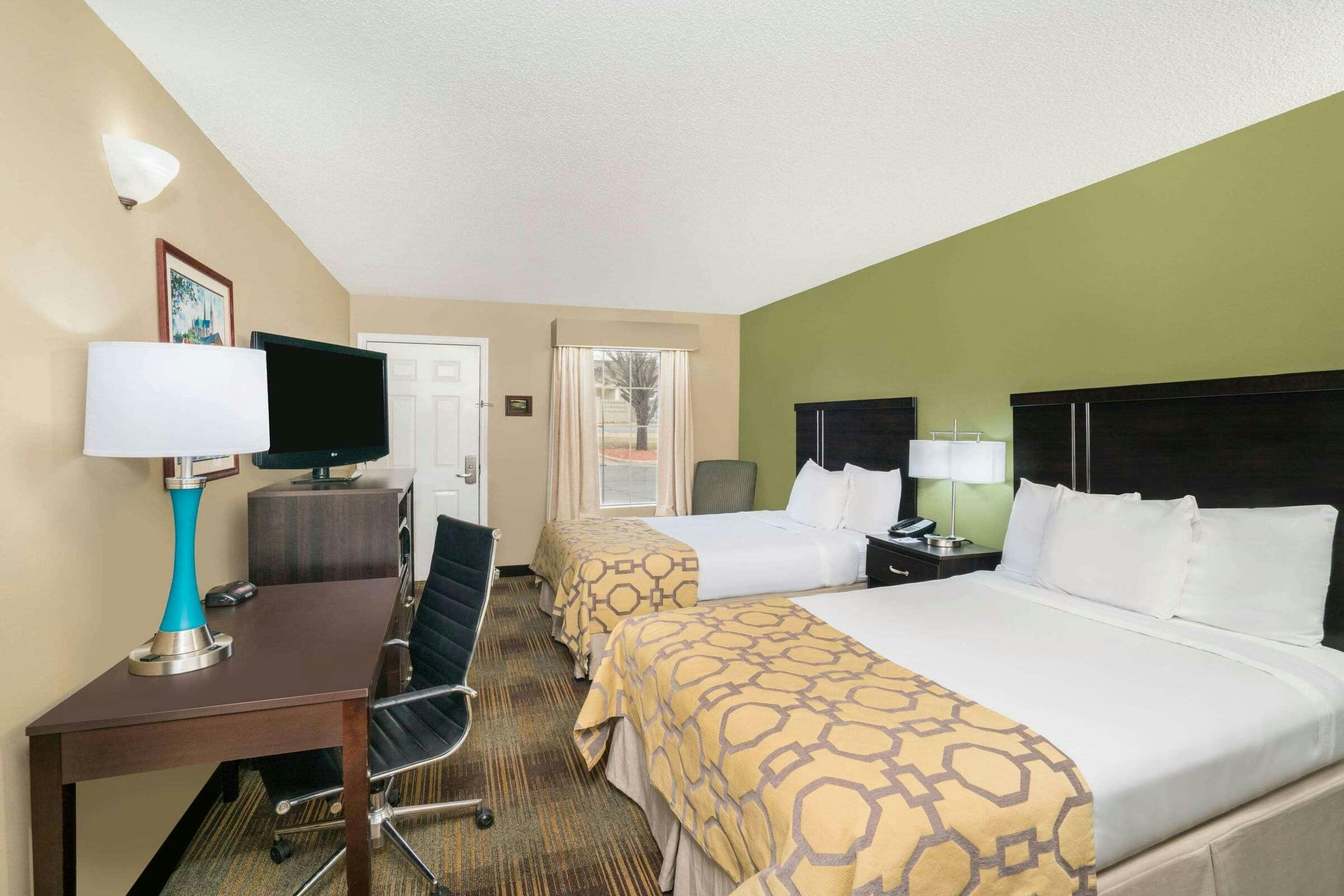 Hotel Baymont By Wyndham Prattville/Montgomery photo 1