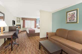 Hotel Baymont Inn and Suites Helen photo 5