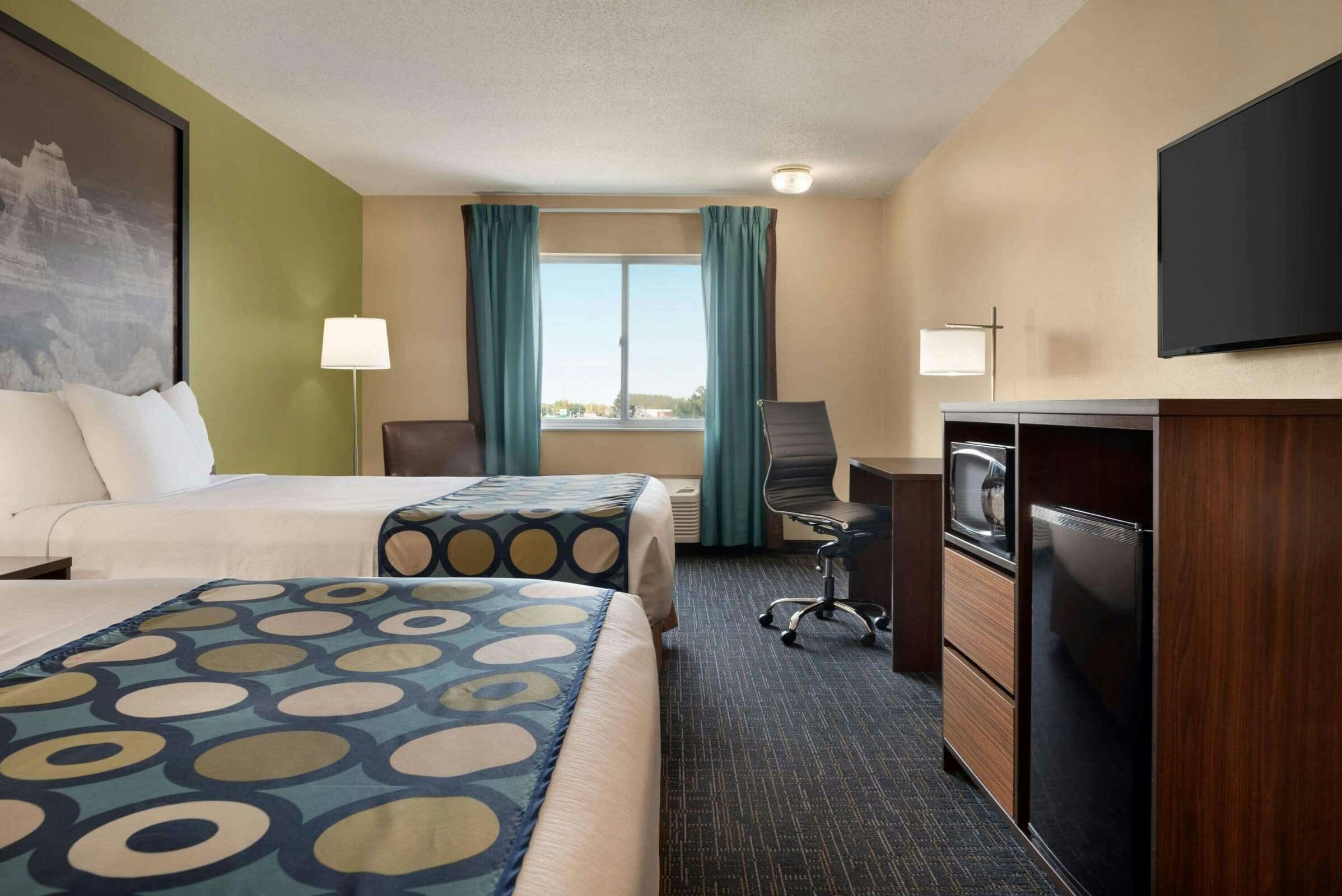 Hotel Super 8 by Wyndham Sioux Falls photo 2