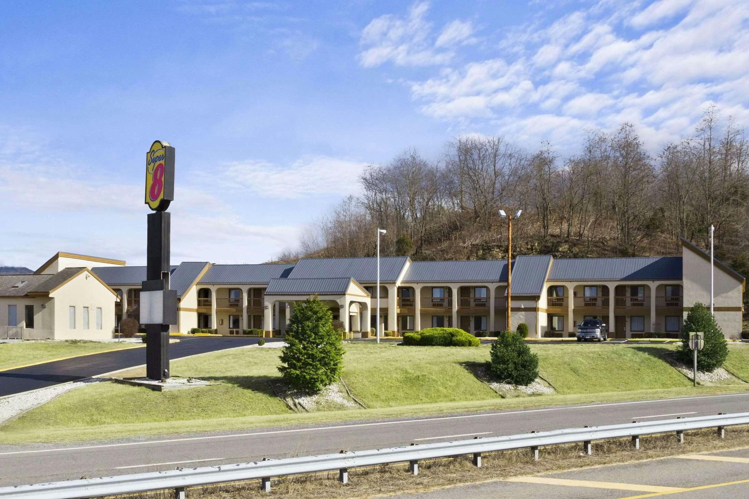 Super 8 by Wyndham Fort Chiswell/Wytheville Area