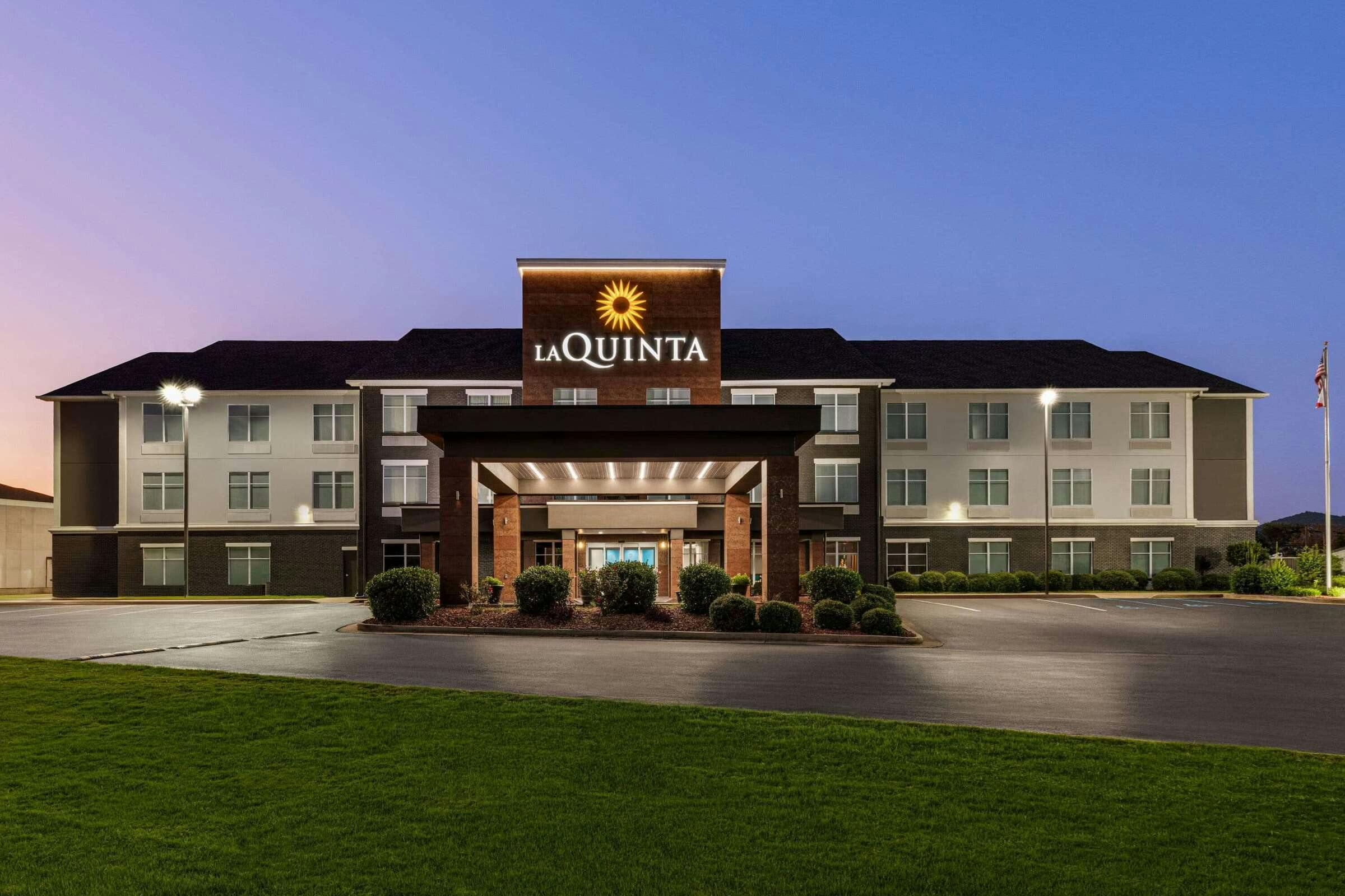 La Quinta Inn & Suites by Wyndham Oxford - Anniston