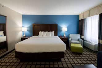 Hotel Baymont IS Detroit/Romulus photo 2