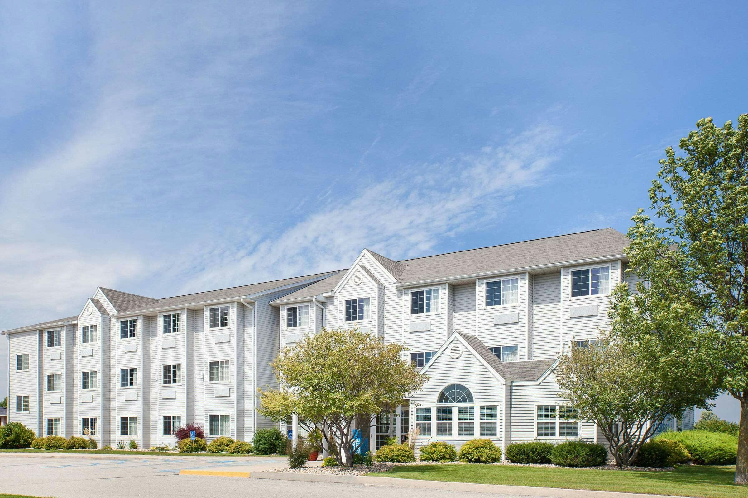 Microtel Inn & Suites by Wyndham Clear Lake