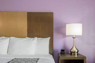 Hotel La Quinta Inn ste Pomona photo 4