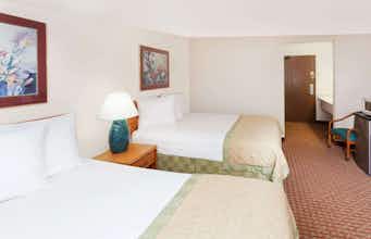 Hotel Baymont I S St. Joseph photo 4