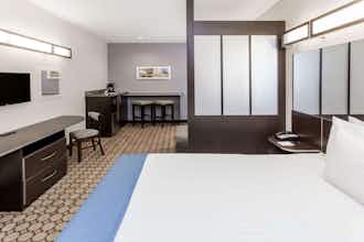 Hotel Microtel Elkhart photo 4